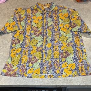 (J43) Mens XXL Floral Casual Button Down Shirt